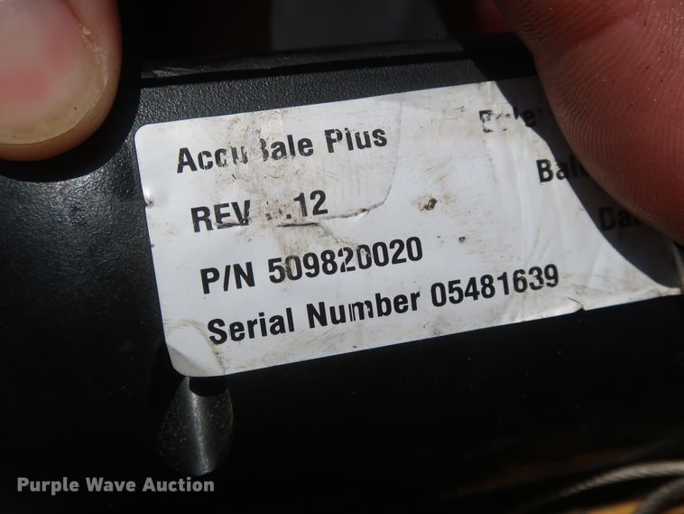 image for item DH0918 2006 Vermeer 605M round baler