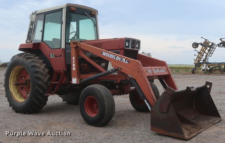 image for item DH0923 1979 International 1486  tractor