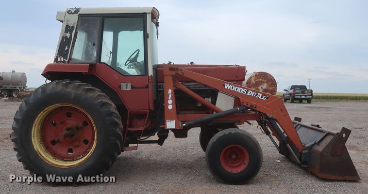 image for item DH0923 1979 International 1486  tractor