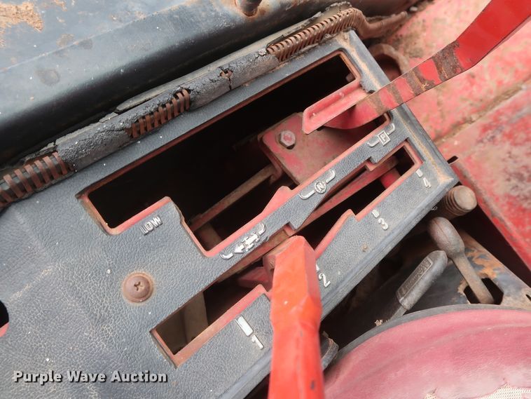image for item DH0923 1979 International 1486  tractor