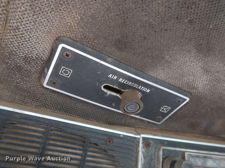 image for item DH0923 1979 International 1486  tractor