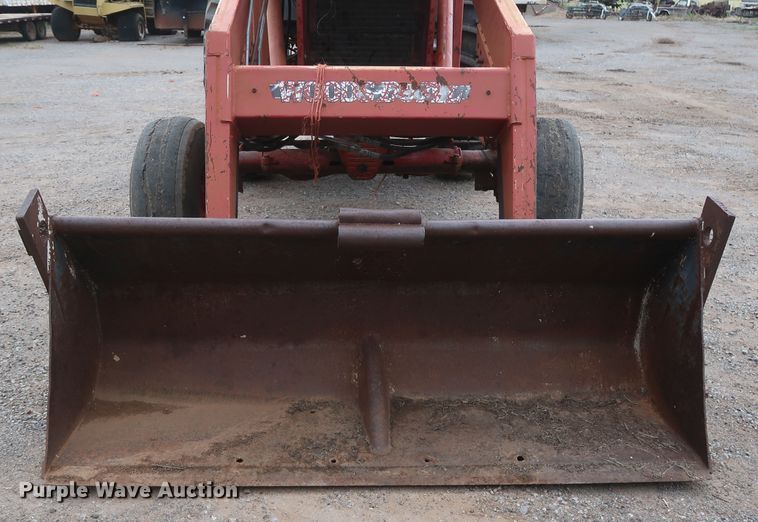 image for item DH0923 1979 International 1486  tractor