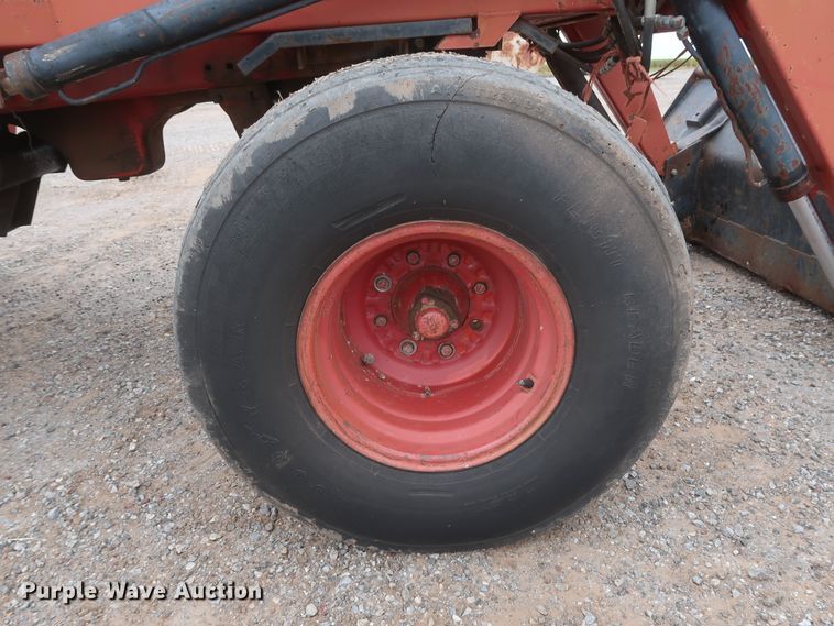 image for item DH0923 1979 International 1486  tractor