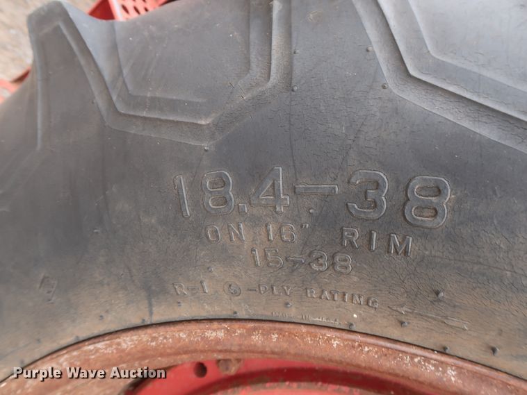 image for item DH0923 1979 International 1486  tractor