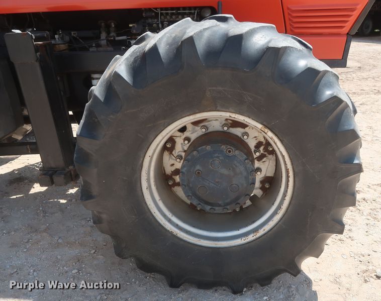 image for item DH0924 1991 Deutz Allis 9170  MFWD tractor