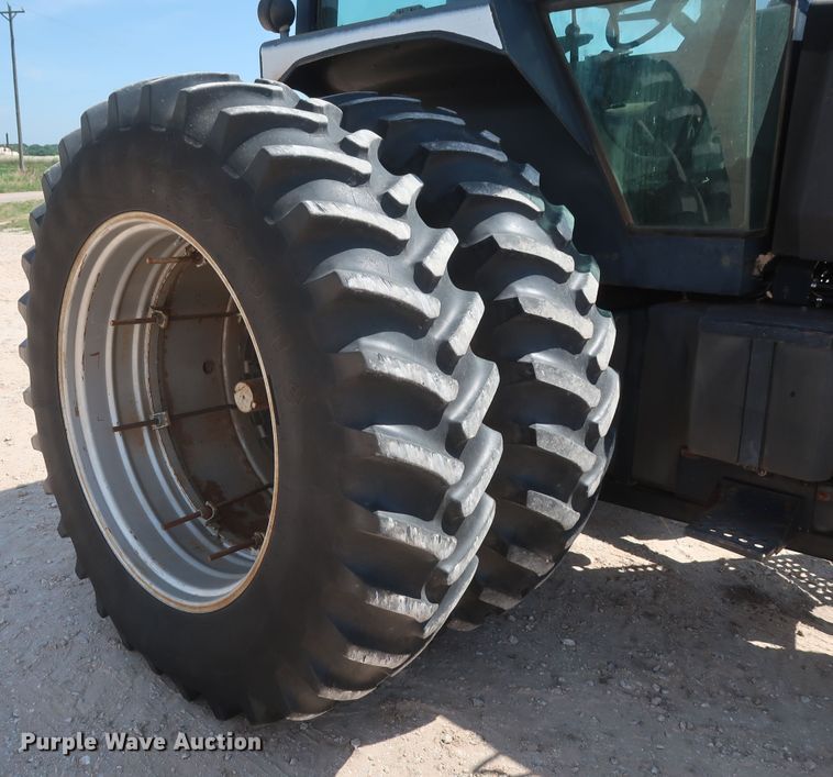 image for item DH0924 1991 Deutz Allis 9170  MFWD tractor