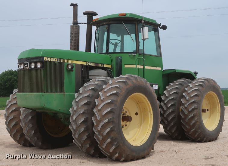 image for item DH0925 1983 John Deere 8450  4WD tractor