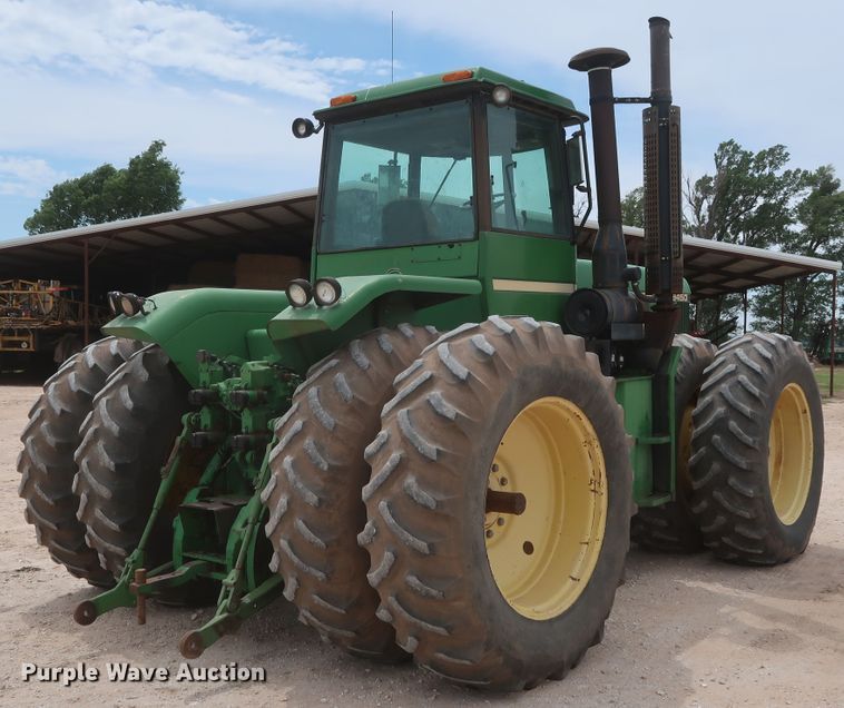 image for item DH0925 1983 John Deere 8450  4WD tractor