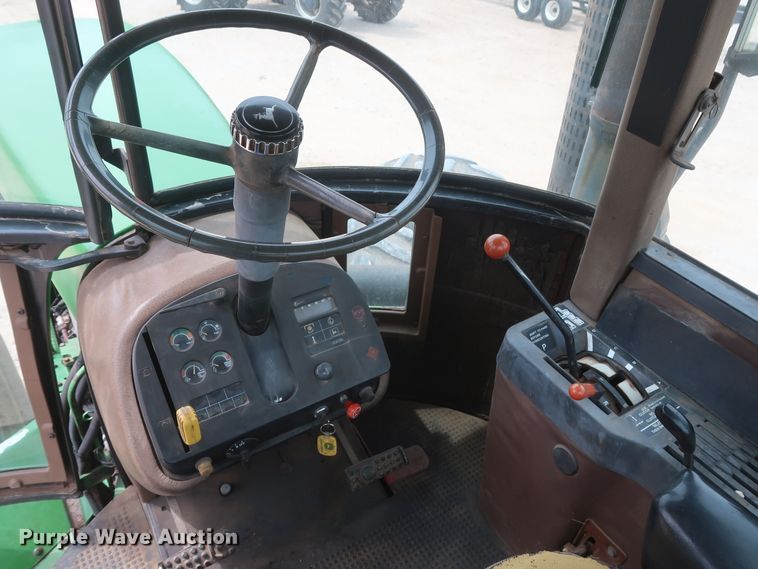 image for item DH0925 1983 John Deere 8450  4WD tractor