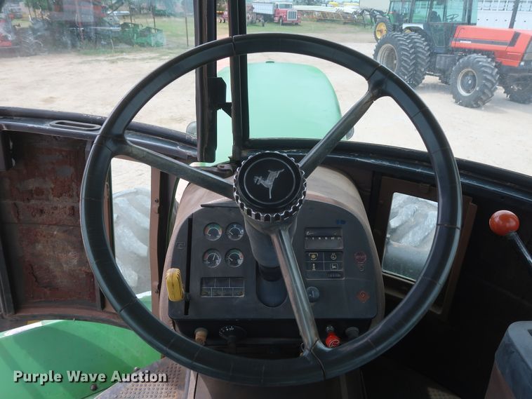 image for item DH0925 1983 John Deere 8450  4WD tractor