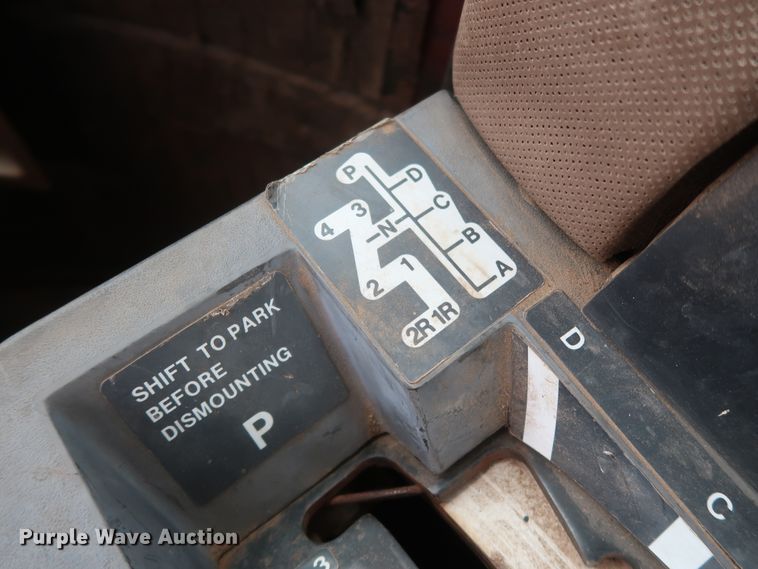 image for item DH0925 1983 John Deere 8450  4WD tractor