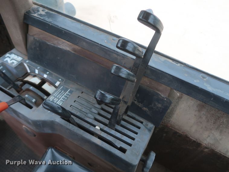 image for item DH0925 1983 John Deere 8450  4WD tractor