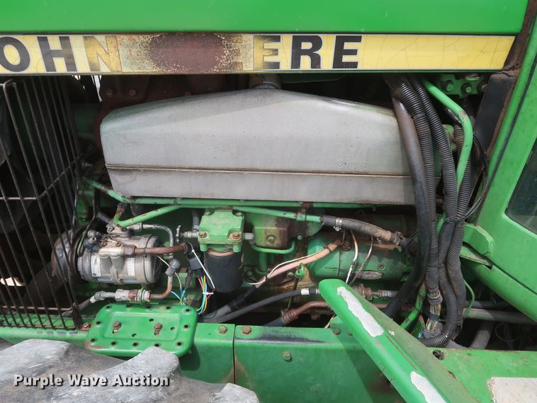 image for item DH0925 1983 John Deere 8450  4WD tractor
