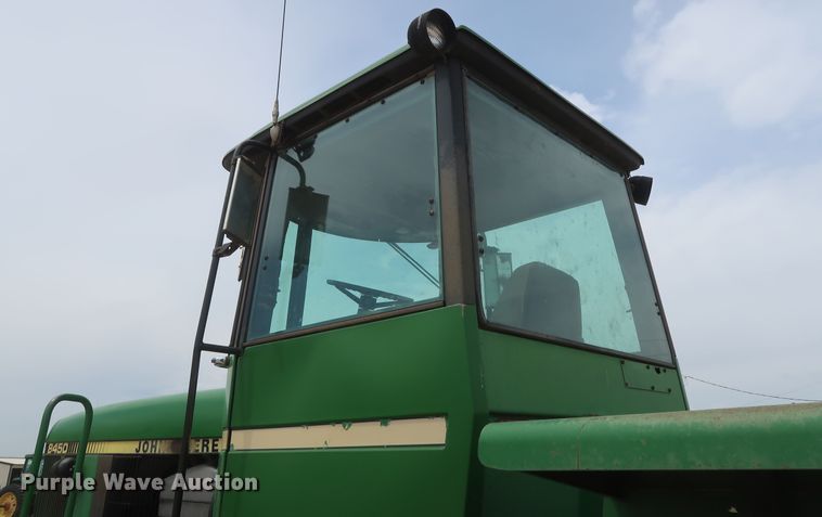 image for item DH0925 1983 John Deere 8450  4WD tractor