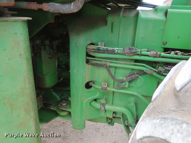 image for item DH0925 1983 John Deere 8450  4WD tractor