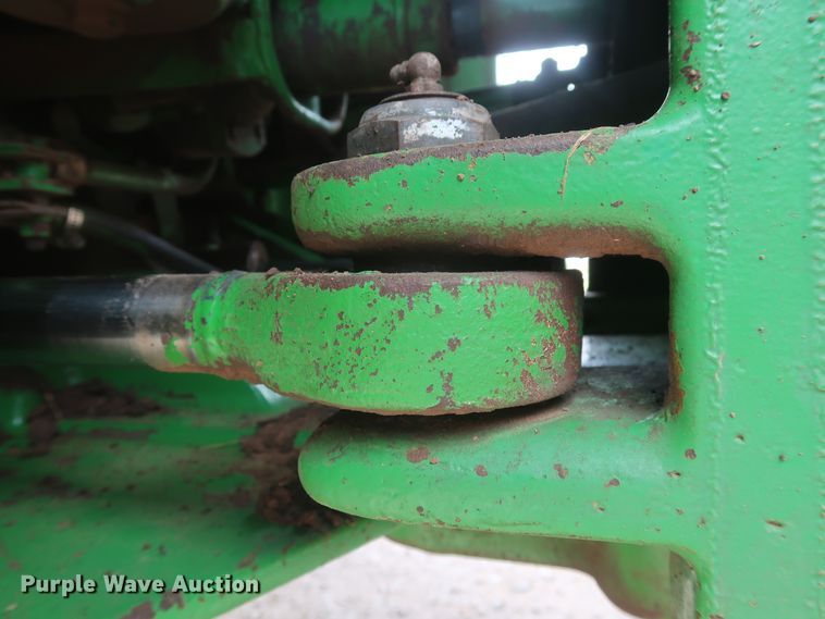 image for item DH0925 1983 John Deere 8450  4WD tractor