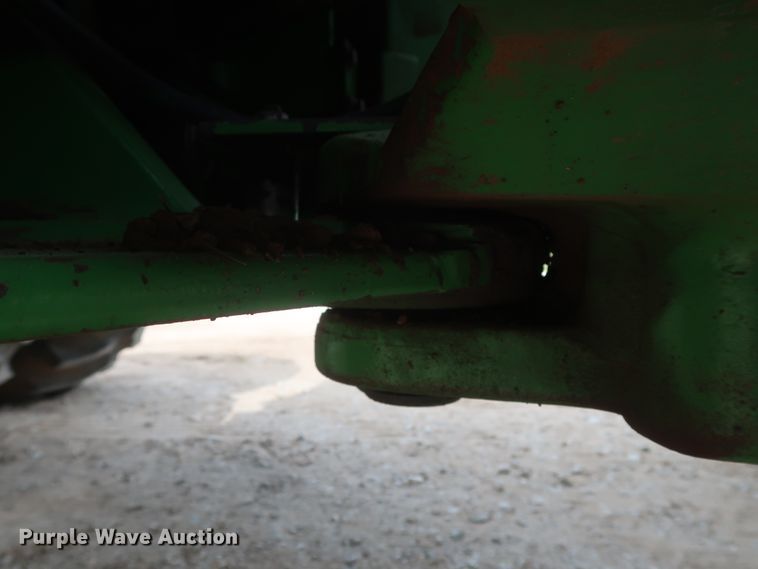 image for item DH0925 1983 John Deere 8450  4WD tractor