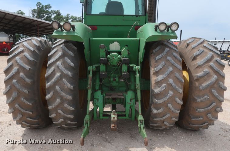 image for item DH0925 1983 John Deere 8450  4WD tractor