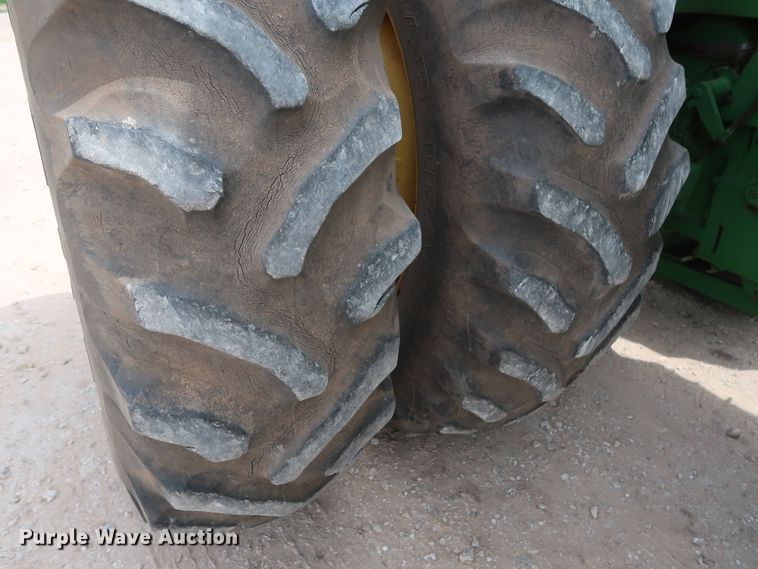 image for item DH0925 1983 John Deere 8450  4WD tractor