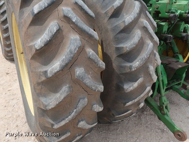 image for item DH0925 1983 John Deere 8450  4WD tractor