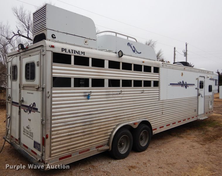 image for item DH3727 2006 Platinum horse trailer