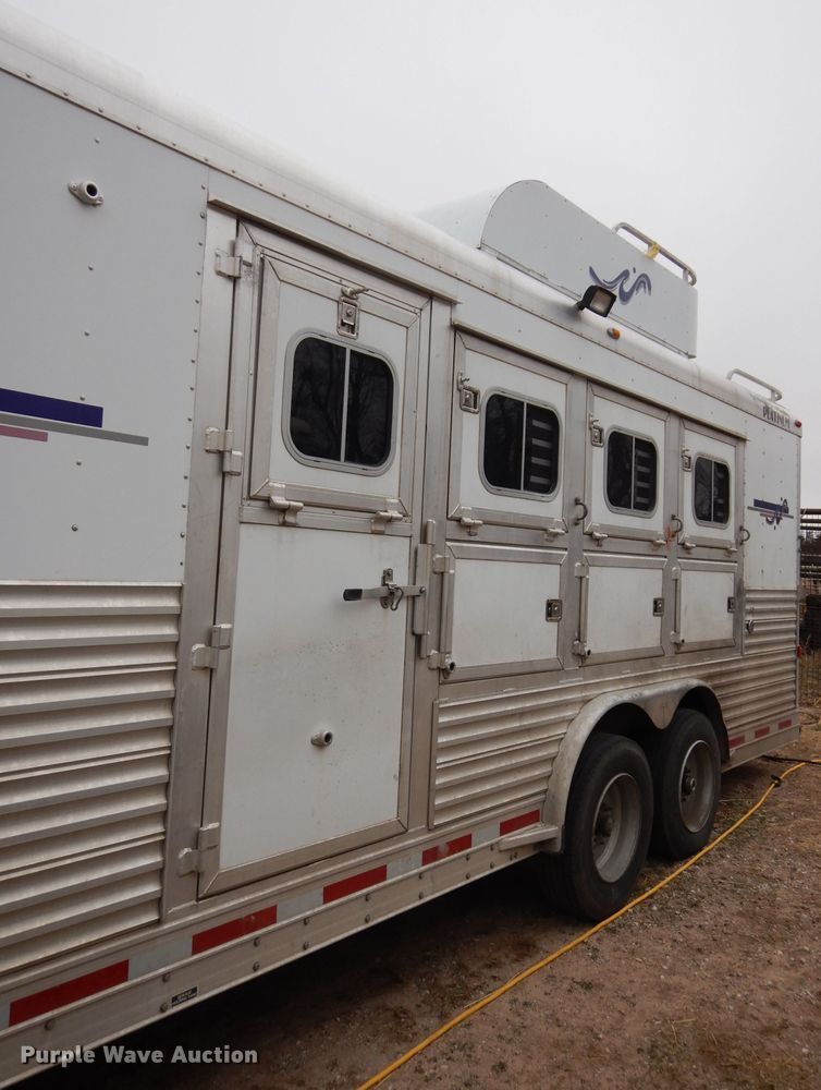 image for item DH3727 2006 Platinum horse trailer