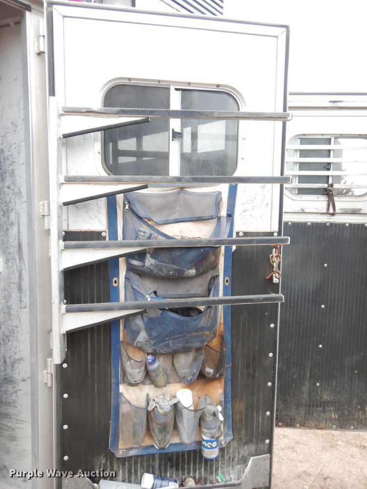 image for item DH3727 2006 Platinum horse trailer