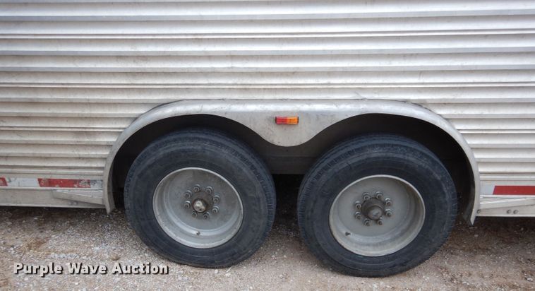 image for item DH3727 2006 Platinum horse trailer