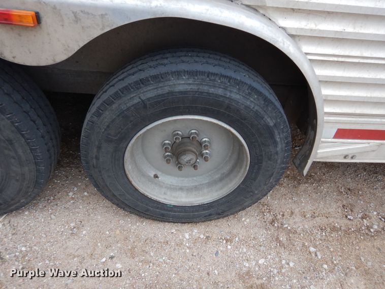 image for item DH3727 2006 Platinum horse trailer