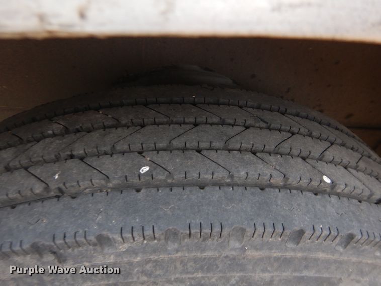 image for item DH3727 2006 Platinum horse trailer