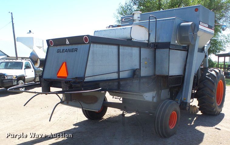 image for item DH4919 1980 Gleaner L2 Corn Plus combine