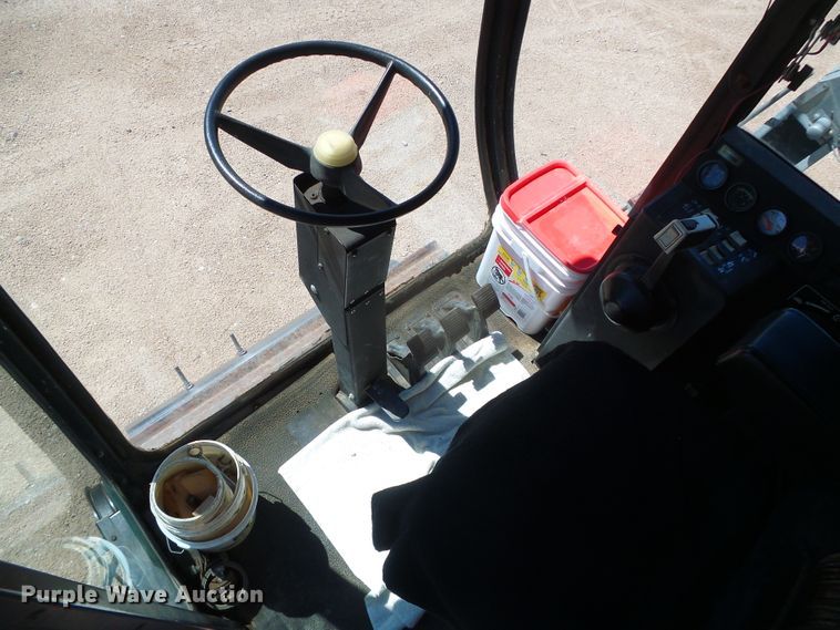 image for item DH4919 1980 Gleaner L2 Corn Plus combine