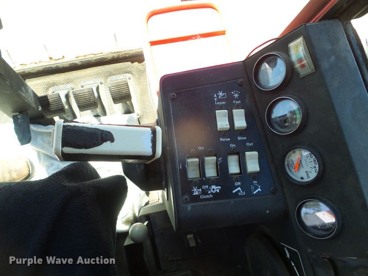 image for item DH4919 1980 Gleaner L2 Corn Plus combine