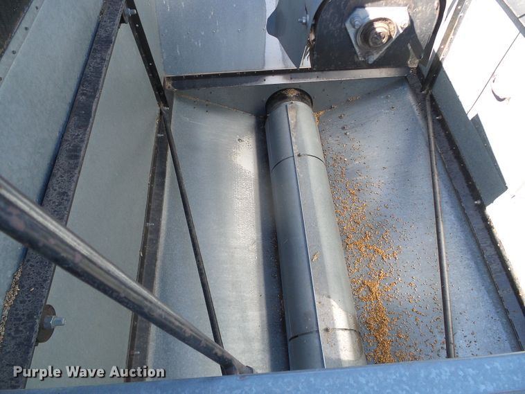 image for item DH4919 1980 Gleaner L2 Corn Plus combine