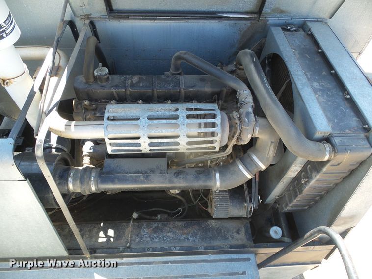 image for item DH4919 1980 Gleaner L2 Corn Plus combine