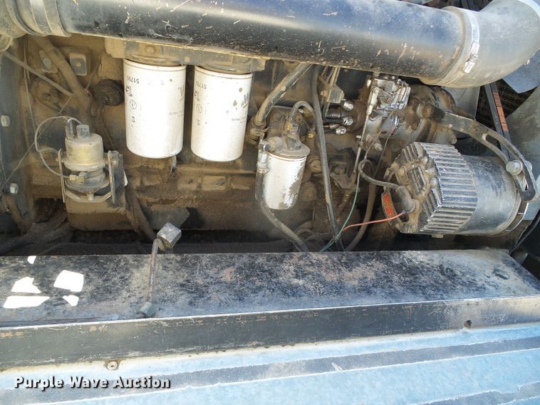 image for item DH4919 1980 Gleaner L2 Corn Plus combine