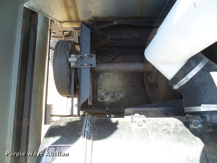 image for item DH4919 1980 Gleaner L2 Corn Plus combine