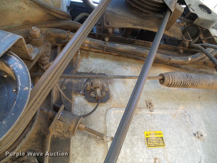 image for item DH4919 1980 Gleaner L2 Corn Plus combine