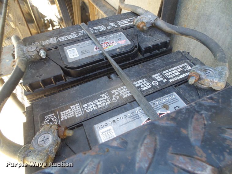 image for item DH4919 1980 Gleaner L2 Corn Plus combine