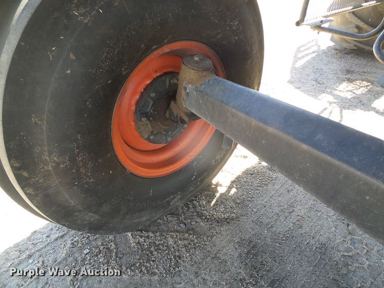 image for item DH4919 1980 Gleaner L2 Corn Plus combine