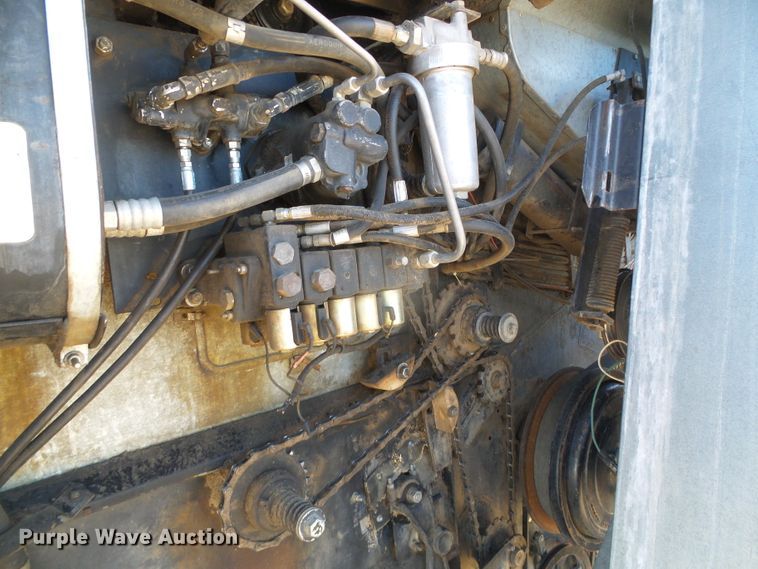 image for item DH4919 1980 Gleaner L2 Corn Plus combine