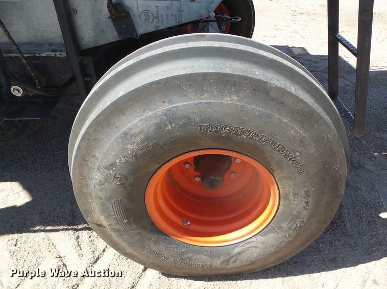 image for item DH4919 1980 Gleaner L2 Corn Plus combine