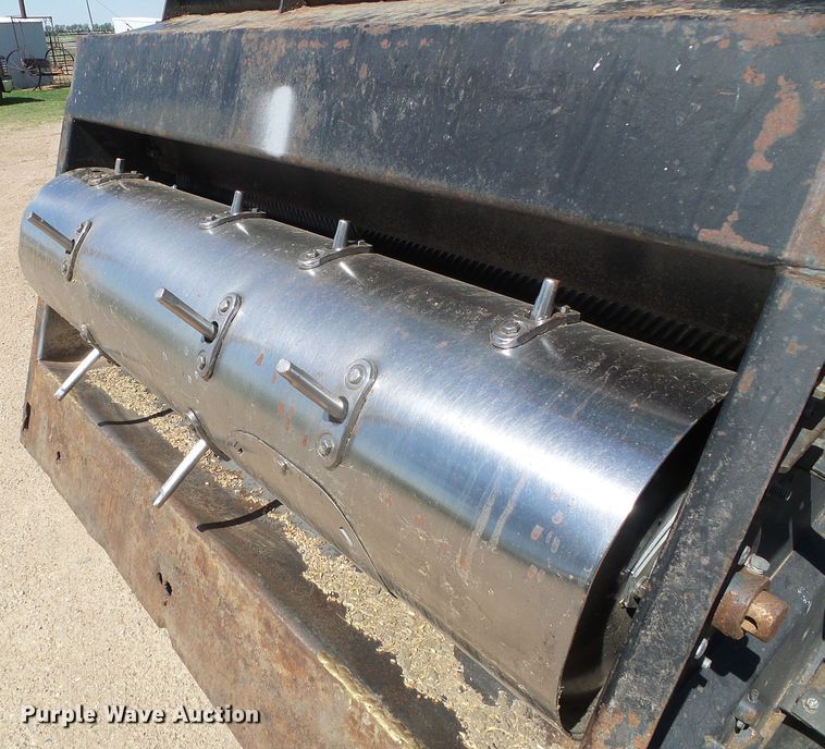 image for item DH4919 1980 Gleaner L2 Corn Plus combine