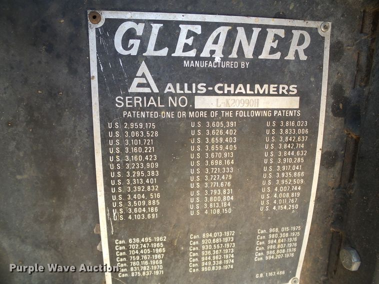 image for item DH4919 1980 Gleaner L2 Corn Plus combine