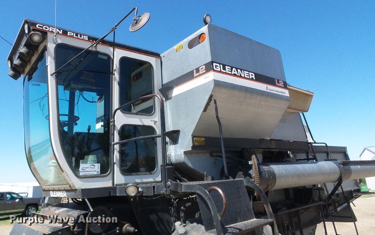 image for item DH4919 1980 Gleaner L2 Corn Plus combine