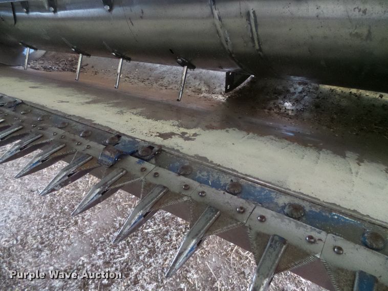 image for item DH4919 1980 Gleaner L2 Corn Plus combine