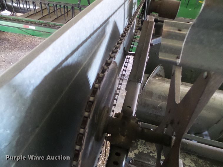 image for item DH4919 1980 Gleaner L2 Corn Plus combine