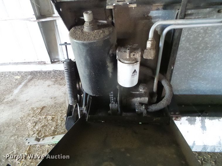 image for item DH4919 1980 Gleaner L2 Corn Plus combine