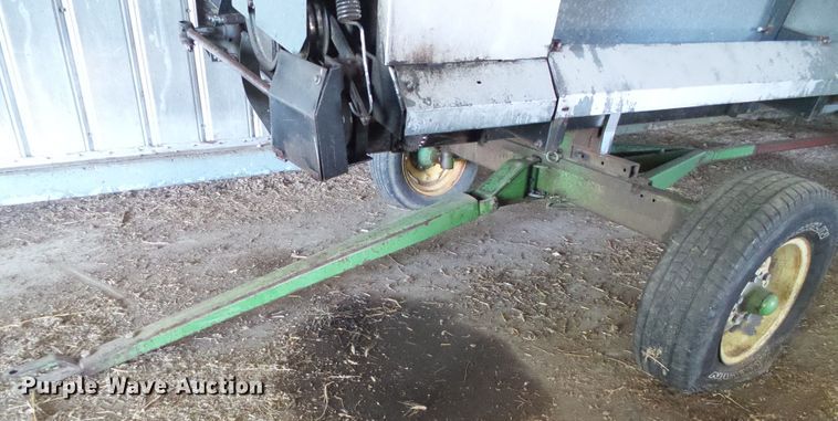 image for item DH4919 1980 Gleaner L2 Corn Plus combine