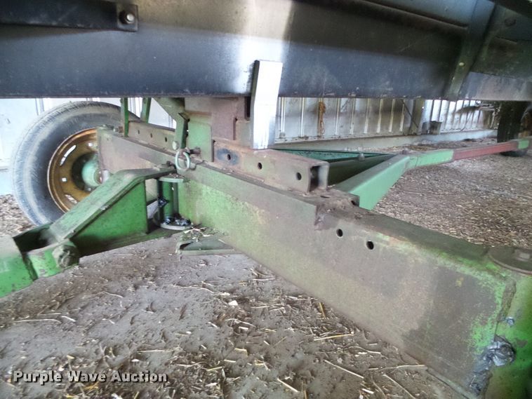 image for item DH4919 1980 Gleaner L2 Corn Plus combine